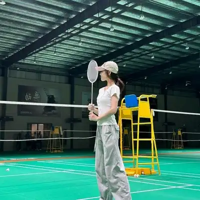 方翔